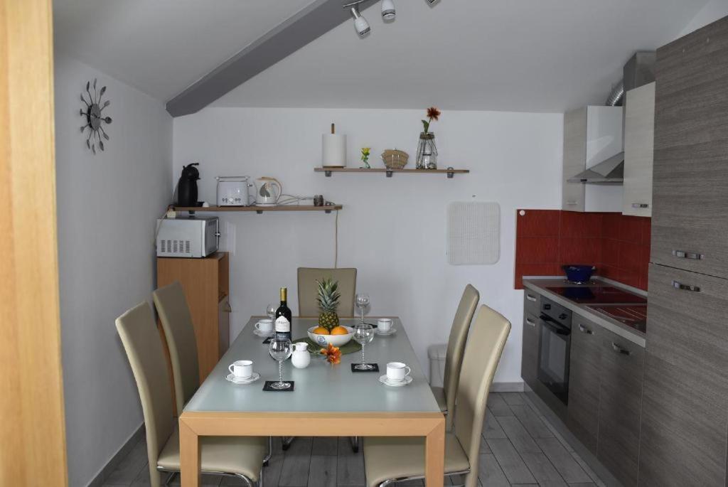 Apartmani Mira Кленовица Экстерьер фото